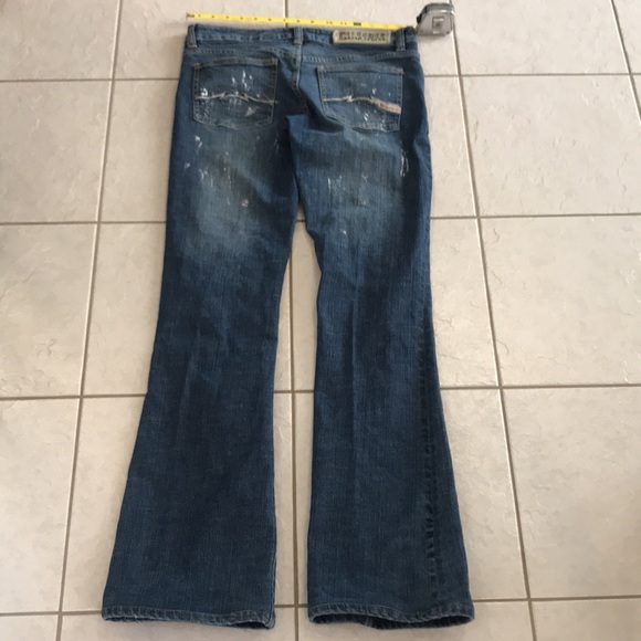 Parasuco denim legend. Distressed denim with paint/sparkle detail - Picture 11 of 16